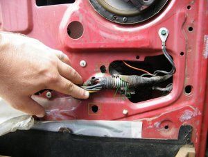 winmotor_drillholes.jpg winmotor_drillholes.jpg