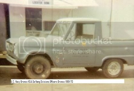 SNavyBroncoNSADaNangDivisionsOfficersBronco1969-70.jpg