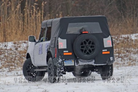 2021-ford-bronco3.jpg