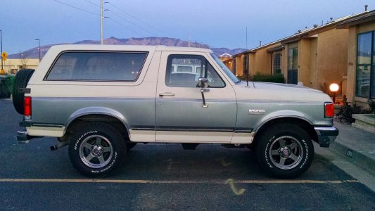 1988 Ford Bronco.jpg