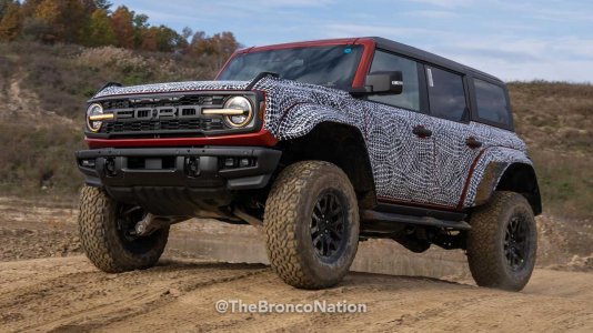 2023-ford-bronco-raptor-first-look.jpg