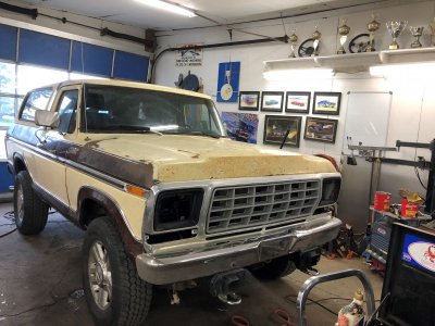 bronco9.jpg