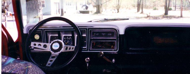 bronco78interior.jpg