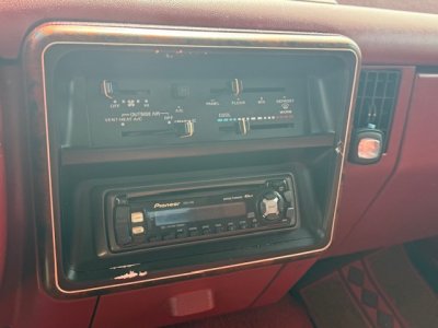 1987 FB Interior controls .jpg